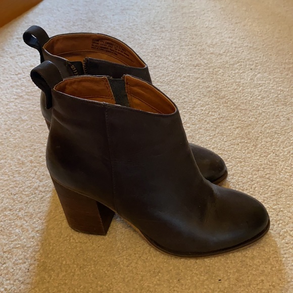 Black booties - Picture 2 of 2